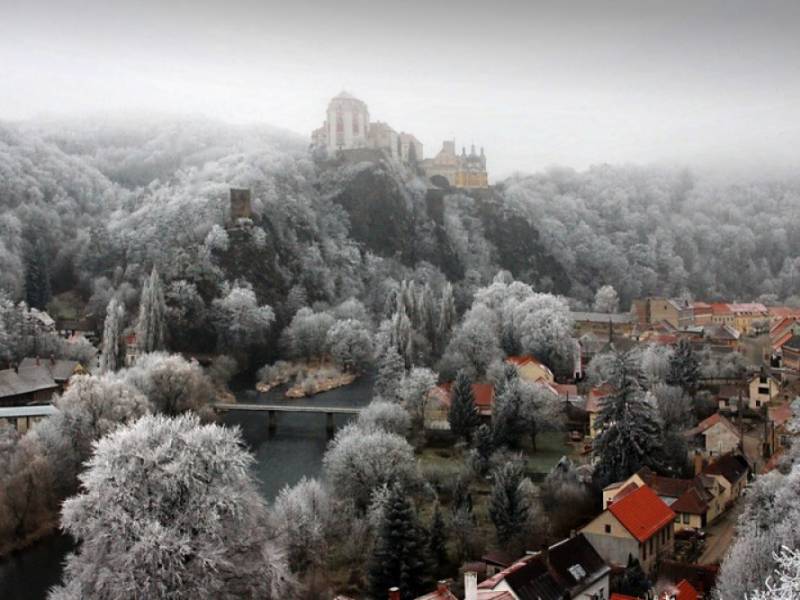 Vranov nad Dyjí - Pohádkově ojíněný Vranov nad Dyjí. (c) A.Kinc