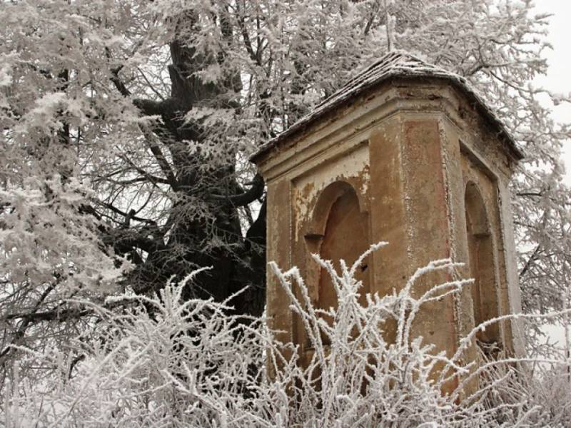 Vranov nad Dyjí - Kaplička u Onšova. (c) A.Kinc