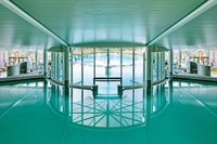 termální lázně Laa - vnitřní bazén