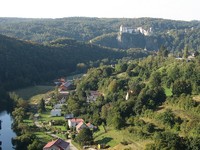 Pohled na městečko Vranov nad Dyjí od Vranovské přehrady